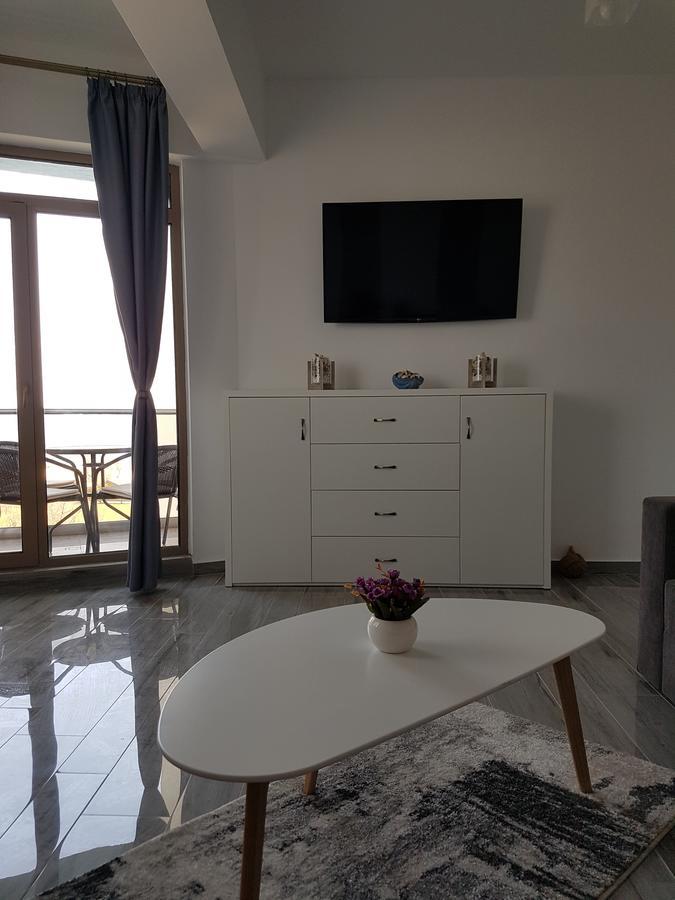 Frontal View By Twin Residence Mamaia Luaran gambar